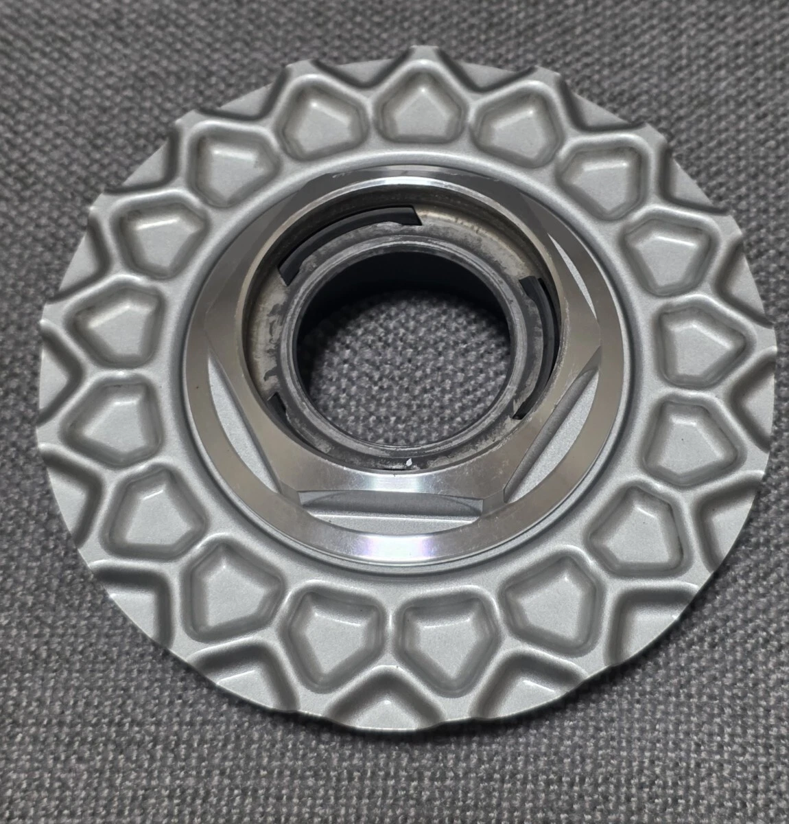 JDM Rare low-profile BBS RS center cap screw-on one-sheet 16-inch/17-i No Tires - Image 2