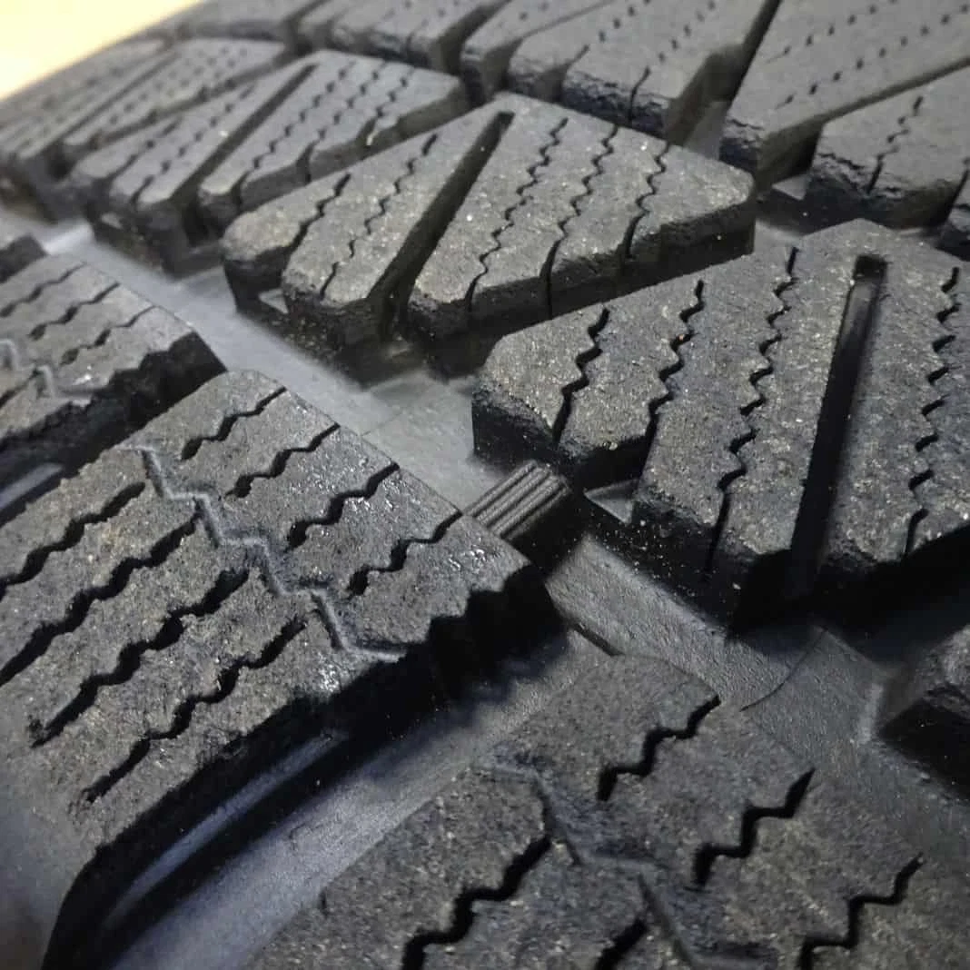 JDM Winter 4BookSET Corporate Address 265/50R199J 110Q Bridgestone Bri No Tires - Image 9