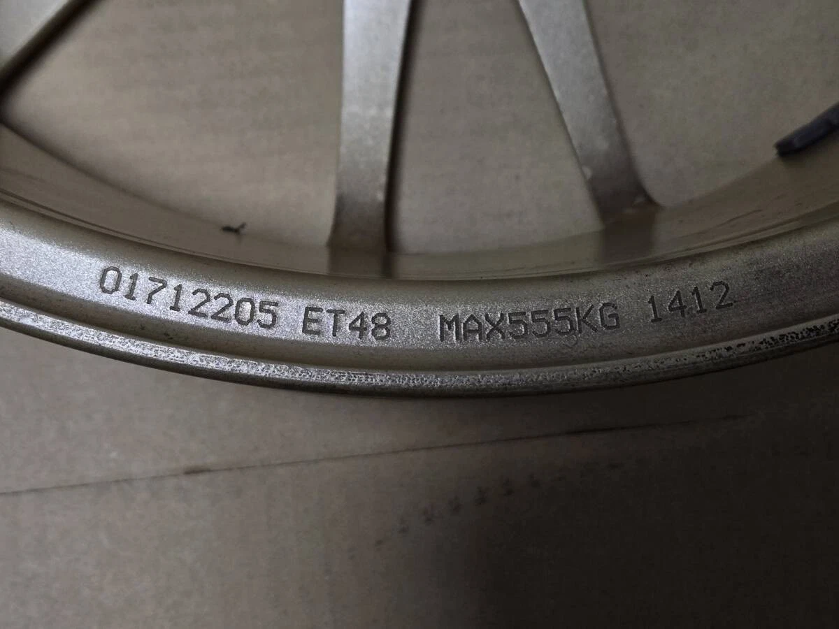 JDM 188J +48 PCD100 OZ Racing Ultra Leggera 86 BRZ STI Brembo Legacy I No Tires - Image 10