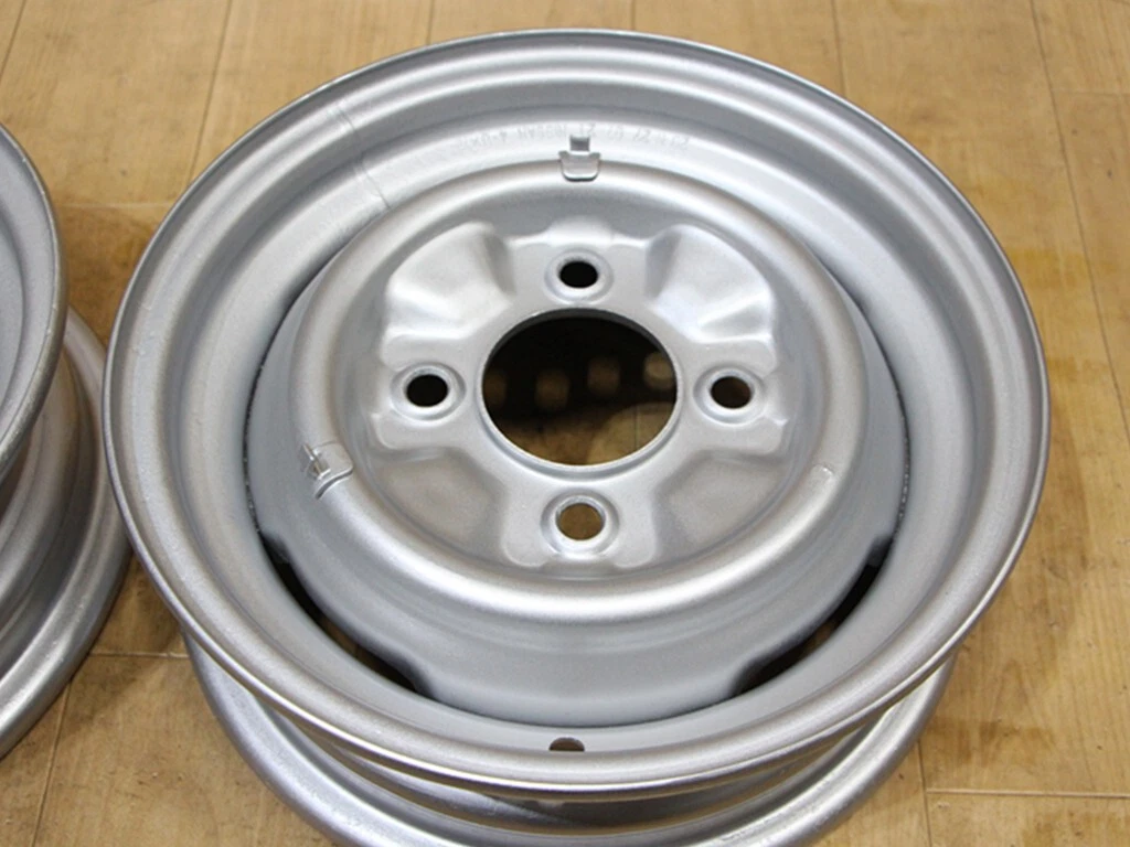 JDM C53 old car Nissan genuine iron 12X4J+30 PCD114.3 73mm hub 2-wheel No Tires - Image 5