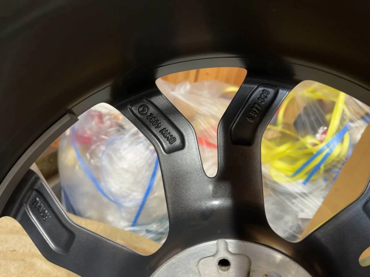 JDM BMW X3 G01 X4 G02 Genuine 194Book Set No Tires - Image 9