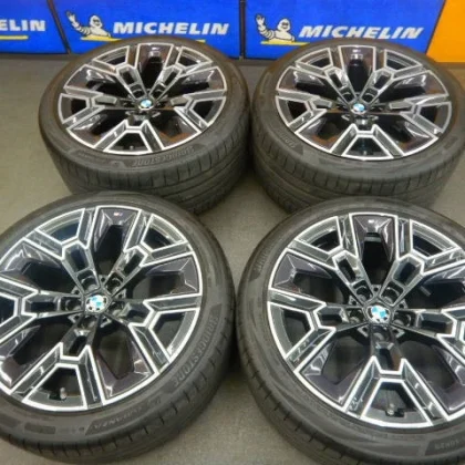 JDM Display car removed. BMW G60/G61 Aerodynamic 939M + Bridgestone 24 No Tires