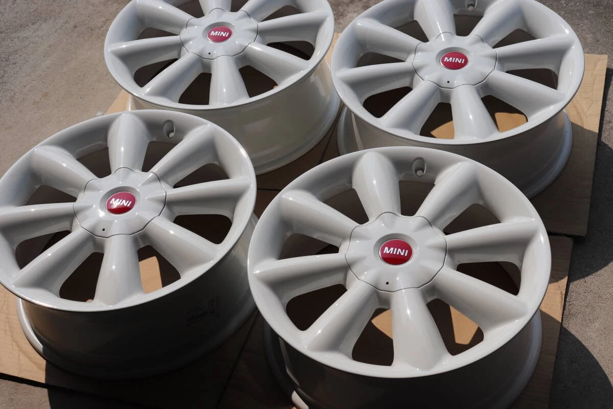 JDM Set of 4 Super Corn Spoke White Aluminum Wheels 7x18mm PCD112 66mm No Tires