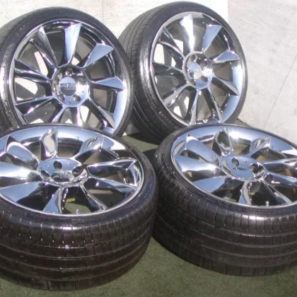 JDM Limited edition plated Lorinser RS8 made in Japan PCD114.3 8.5J/9. No Tires