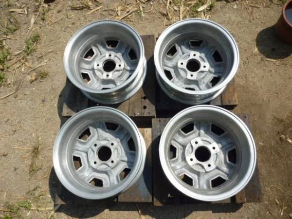 JDM Genuine Nissan 14x5.5 aluminum wheels for Leopard Skyline Fairlady No Tires - Image 2