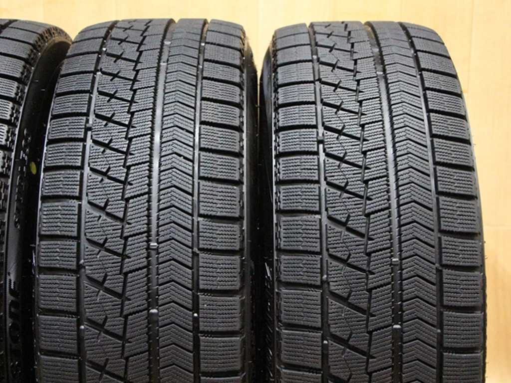 JDM C49 MANARAY SPORT 18X8J+45 PCD114.3 BS Bridgestone BLIZZAK VRX 225 No Tires - Image 8