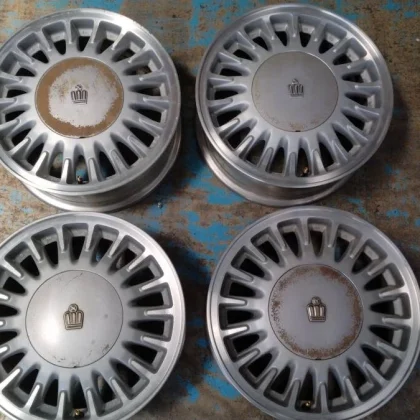 JDM Rare♪ Available: Toyota Genuine 4Book 15-inch wheels for Crown Wag No Tires