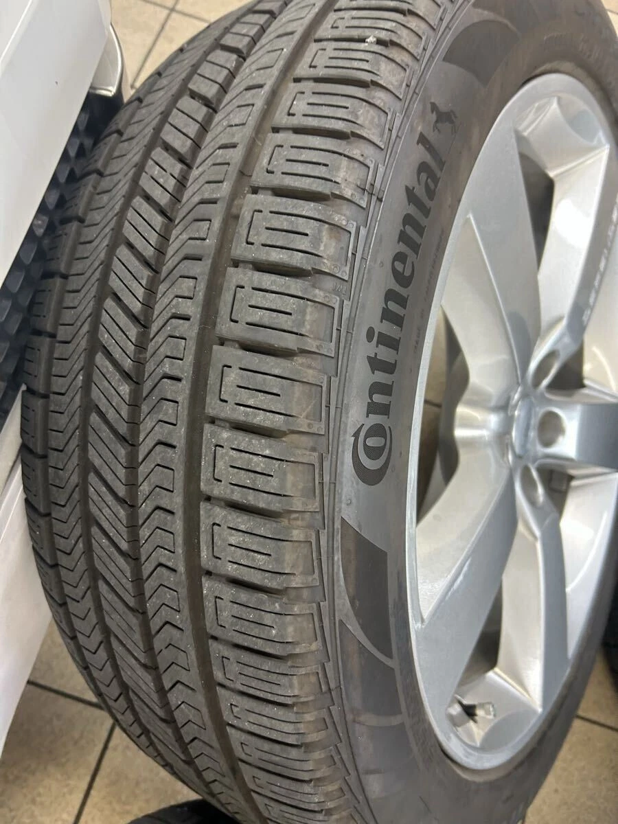 JDM Current Defender 22 tyres with 5-spoke wheels 4-book Landro bar fo No Tires - Image 7