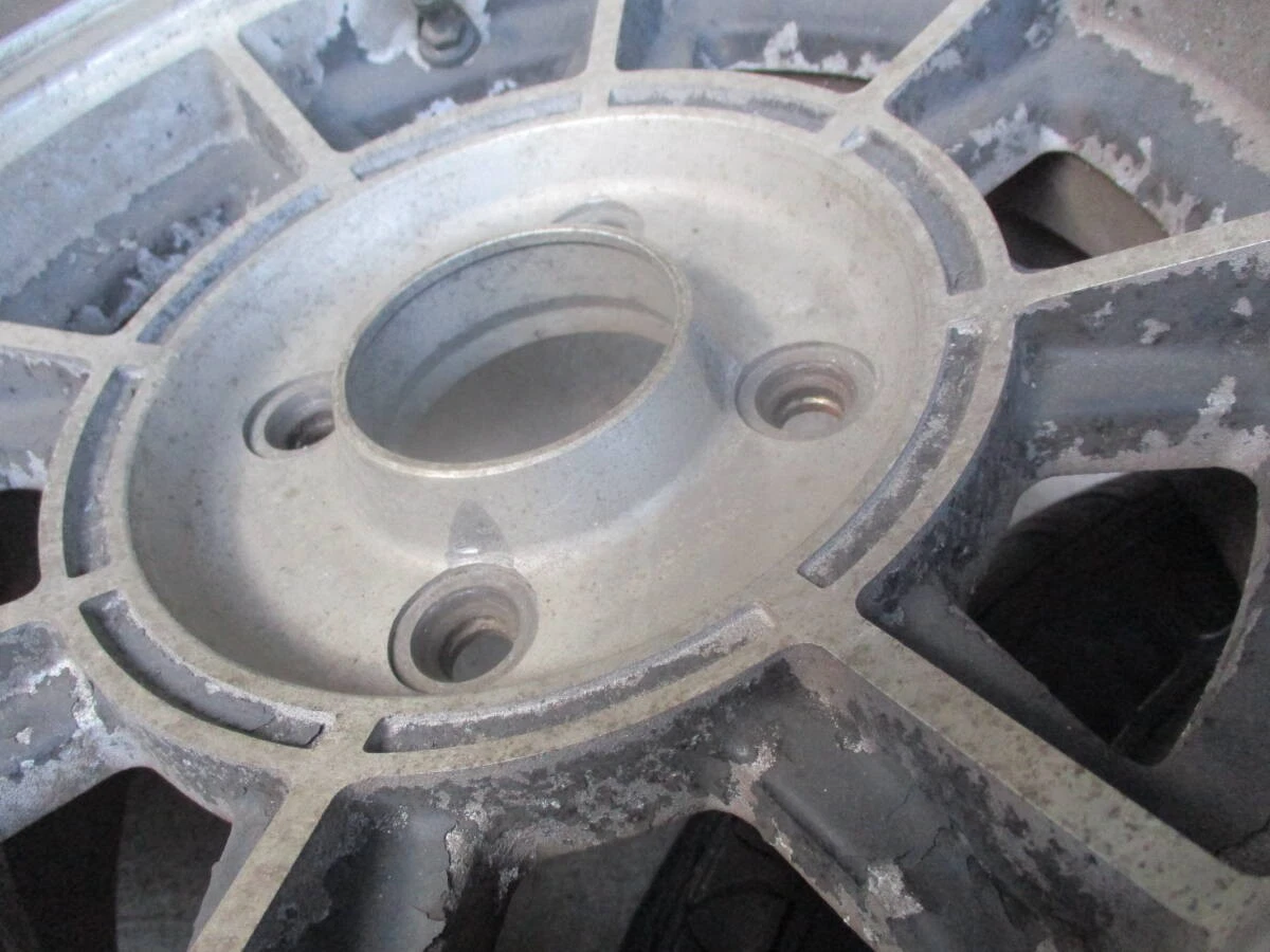 JDM Dunlop Topy 13-inch 2-wheel set PCD114.3 4-lug 6JJ OFF+15 185/70R1 No Tires - Image 5