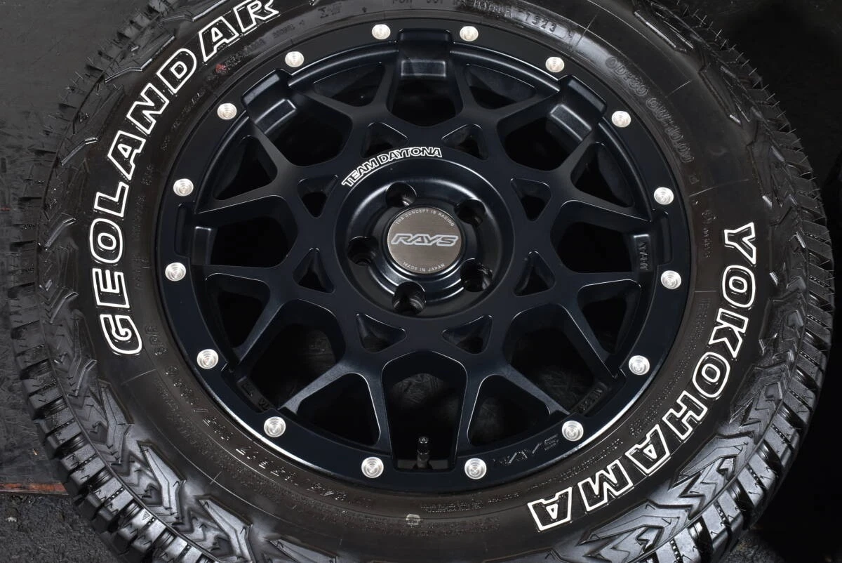 JDM RAYS TEAM DAYTONA M8 17-inch wheels PCD110 7J +35 Yokohama Geoland No Tires - Image 4