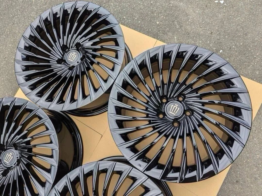 JDM Toyota Crown Sedan Genuine 20 Gloss Black 4-Book Set No Tires - Image 3