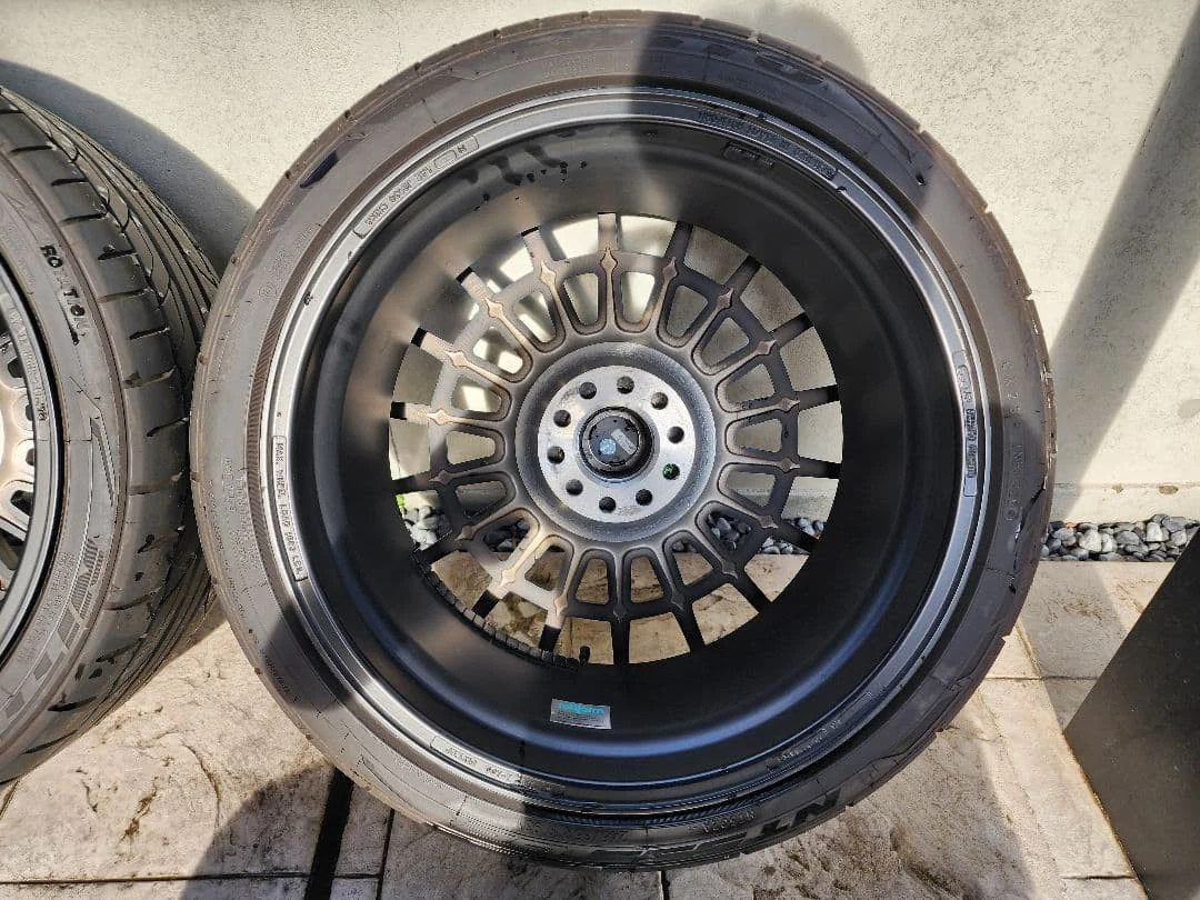JDM rotiform LAS-R R19/8.5J +45 tire set No Tires - Image 11