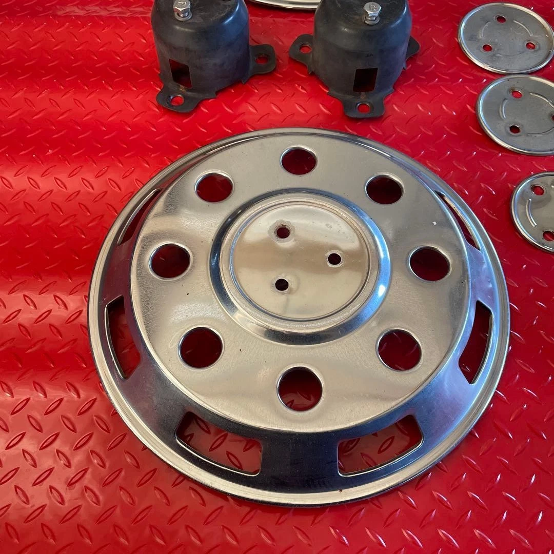 JDM Small size metal plated wheel cap cover for trucks No Tires - Image 3