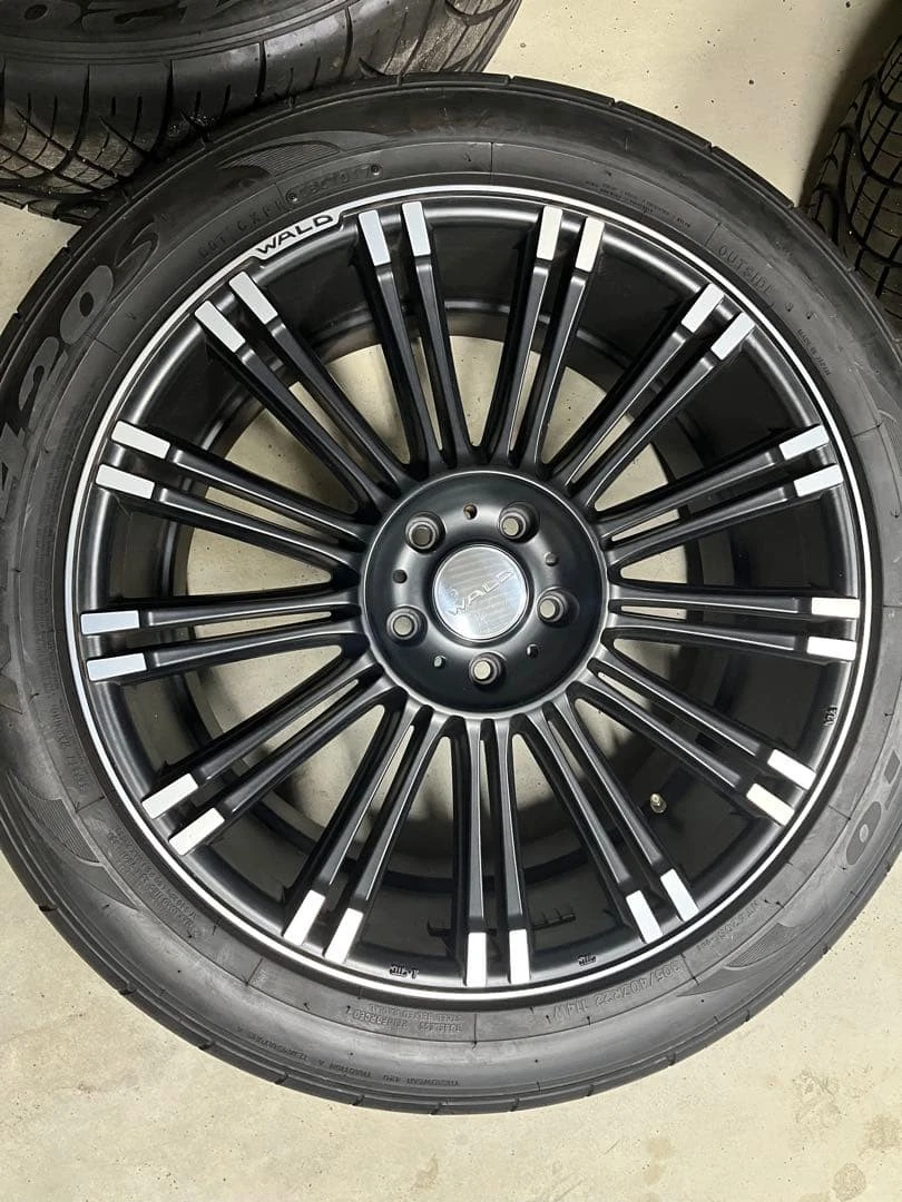 JDM WALDO 305/40ZR22 wheel set No Tires - Image 10