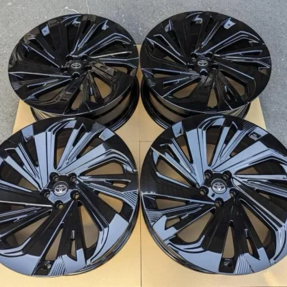 JDM Toyota Crownsports Modellista Genuine 21black4Book No Tires