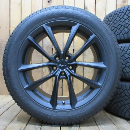 JDM BMW G05 X5 G06 and X6: Factory bolts used. Possible Brayton BR-1 2 No Tires