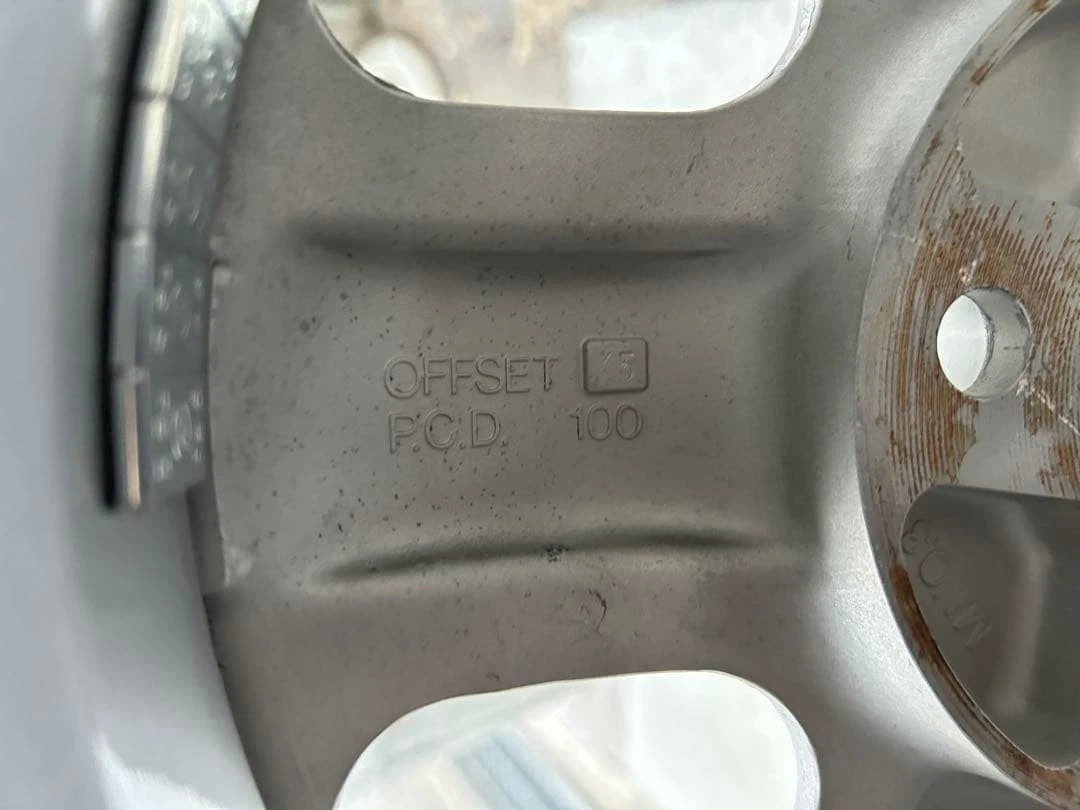 JDM Civic Integra with M-2 14-inch 6JJ +45 100 /4H tires Nothing Limit No Tires - Image 9