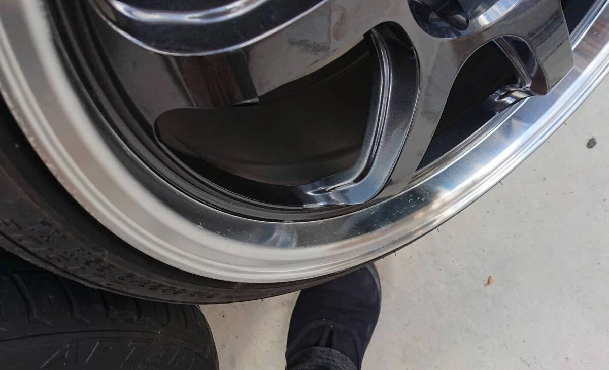 JDM 2Book deep rim 6 spoke 198.5J+35 PCD114.3-5H gunmetal black 215/35 No Tires - Image 4