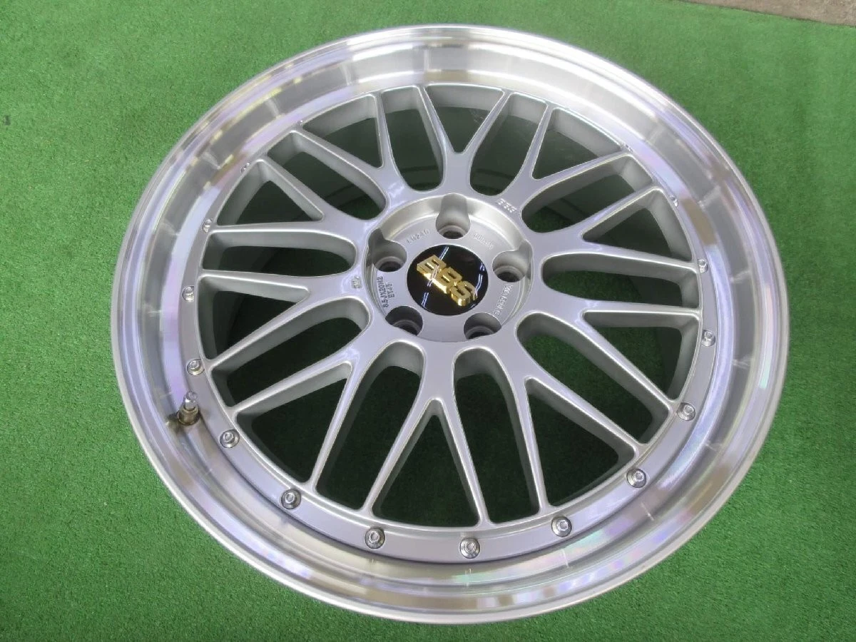 JDM BBS LM 8.5J-20 5H114.3 +43 Diamond silver BBS nut 60mm hub ring in No Tires - Image 3