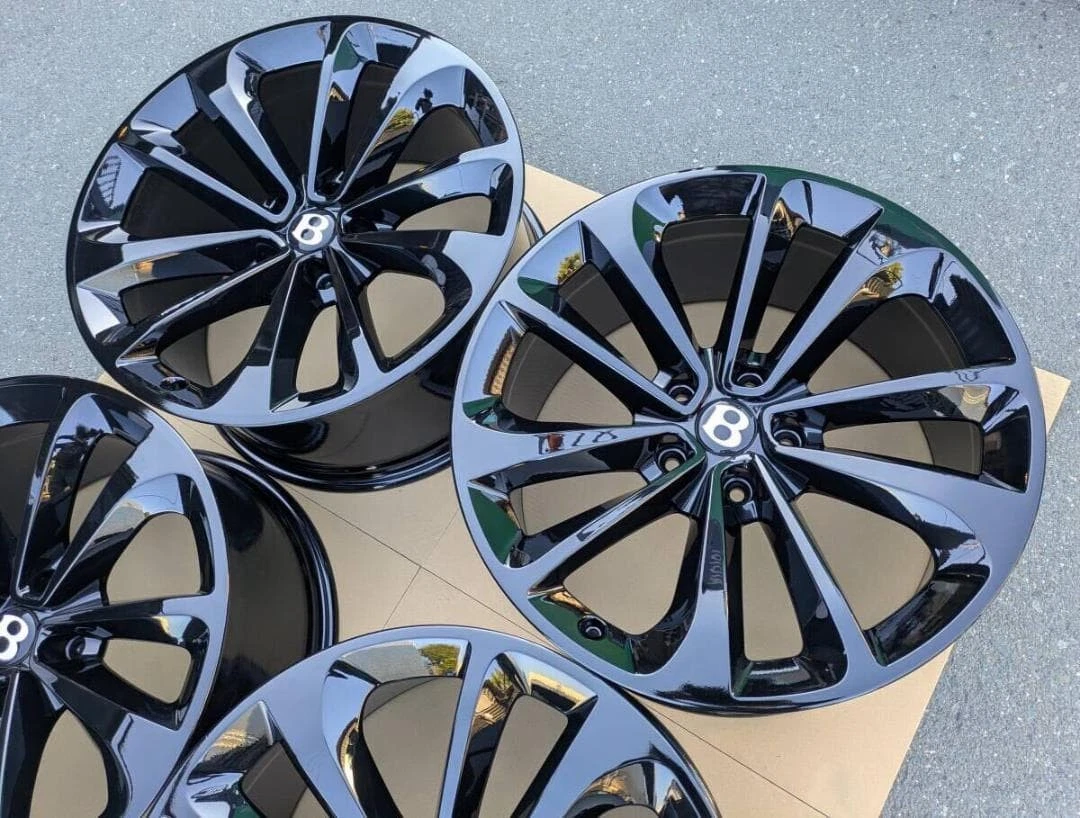 JDM Bentley Bentayga Genuine 21 Gloss Black 4Book No Tires - Image 3