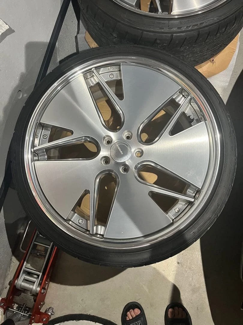 JDM Work Gnosis CVD 21 inch 9.5j 32 114.3 No Tires - Image 10