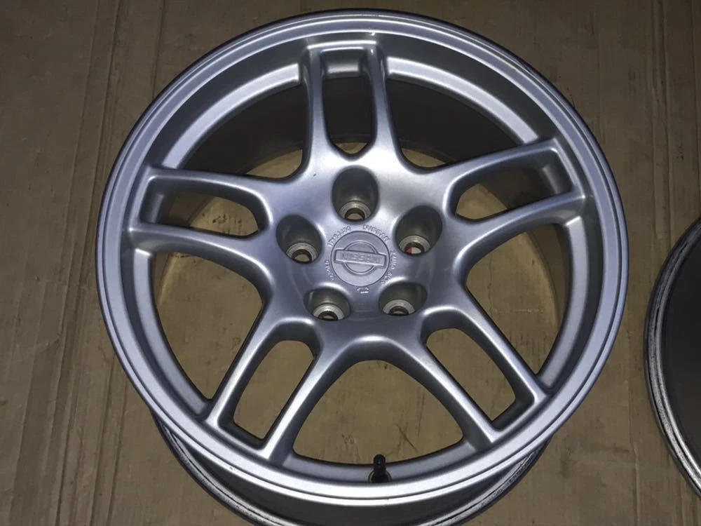 JDM Genuine Nissan BCNR33 standard wheels in excellent condition. Fits No Tires - Image 5