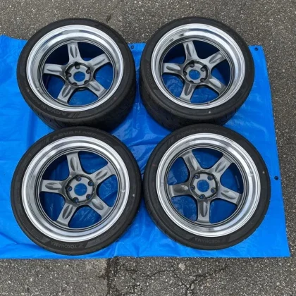 JDM RAYS VOLKRACING 21C 18 10.5j +15 +0 AD09 No Tires