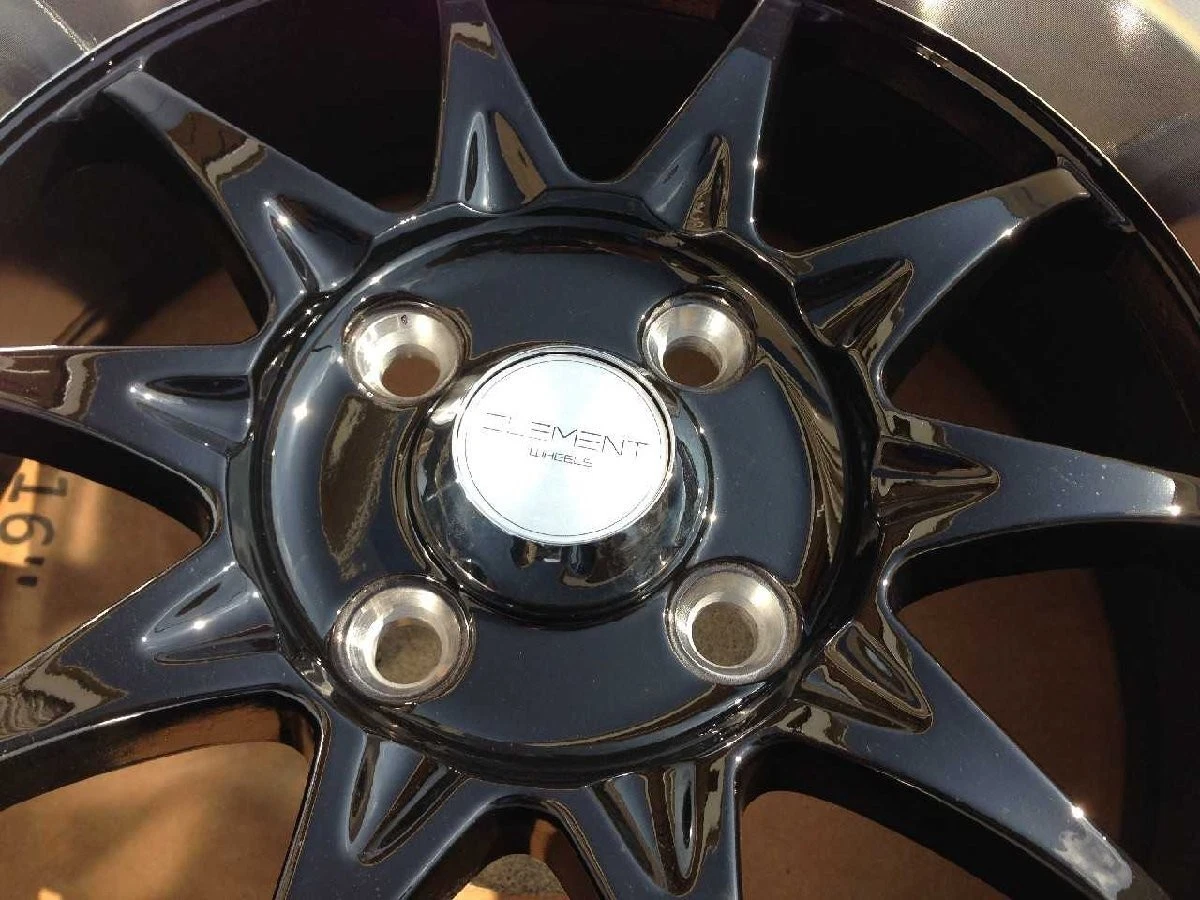 JDM Undriven CH1275/Imported 15-inch 4-pack set 15x8J 4H PCD100 ±0 off No Tires - Image 4