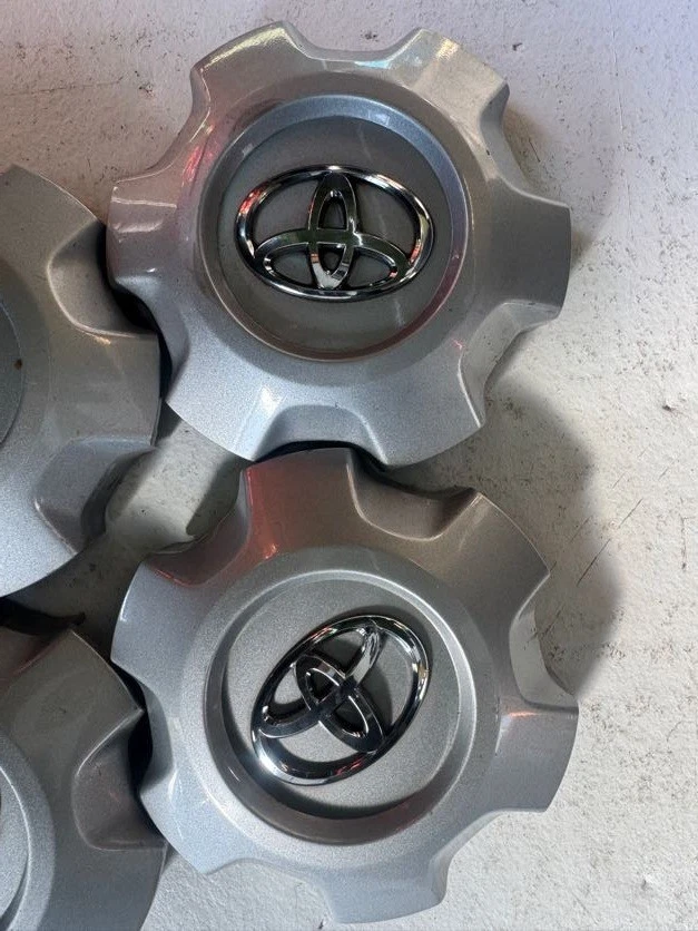 JDM 120 Prado Genuine Toyota 120 Land Cruiser Prado Wheel Center Caps No Tires - Image 2
