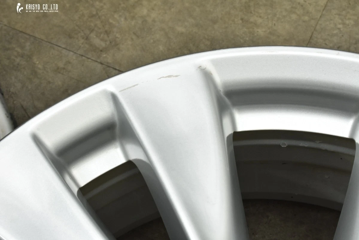 JDM Good Condition Nissan Y51 Fuga Genuine 18in 8J +43 PCD114.3 4-Pack No Tires - Image 9