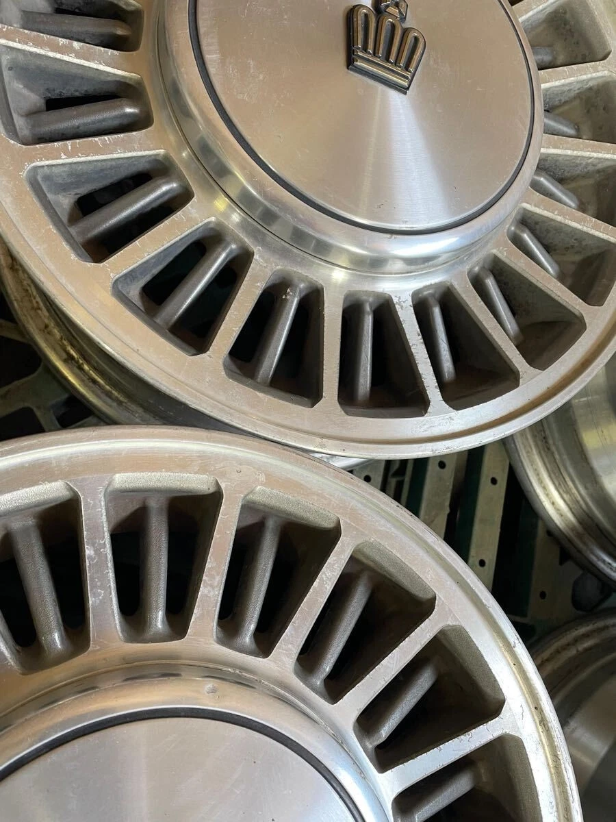 JDM Toyota Crown 120 Series Genuine Aluminum 14-inch 5.5JJ 5-Lug PCD 1 No Tires - Image 4