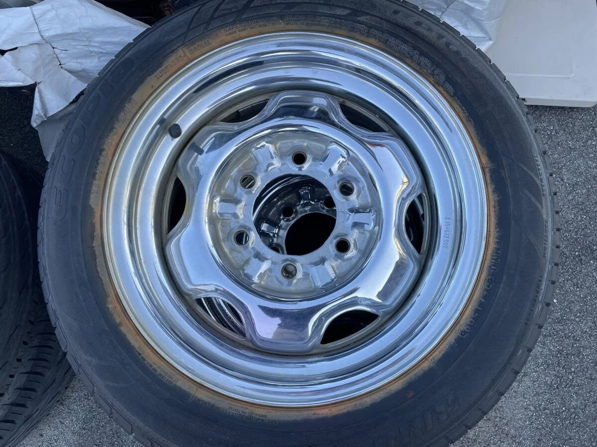 JDM Old car Rare Datsun Truck 620 with 156-hole 139.7 6J iron wheels w No Tires