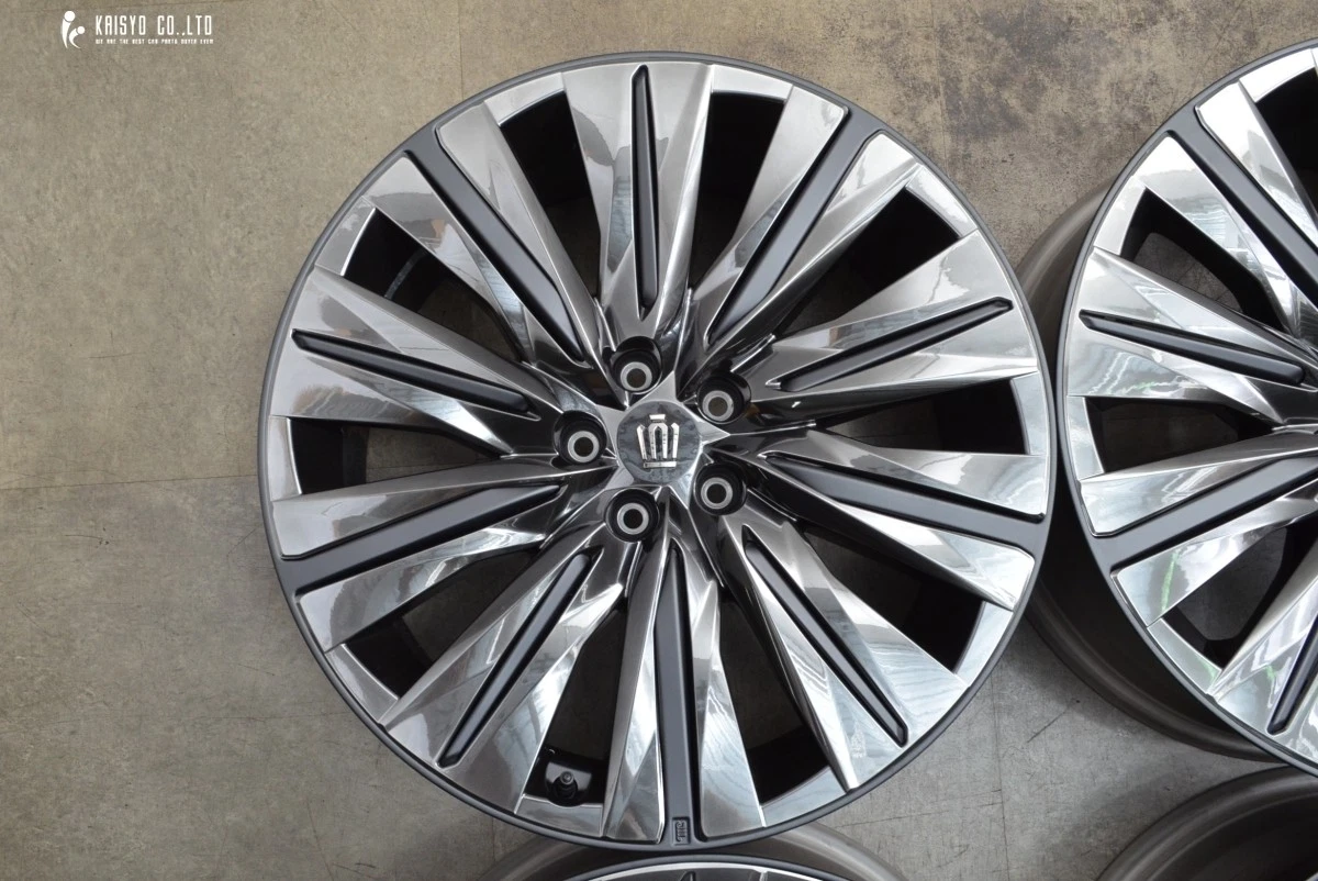 JDM Removed from a new car Toyota Crown Estate RS OEM 21in 8.5J +35 PC No Tires - Image 5
