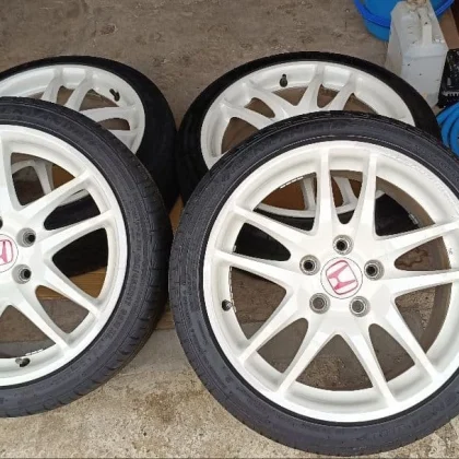 JDM Honda 17 Wheel Set Tire Groove No Tires
