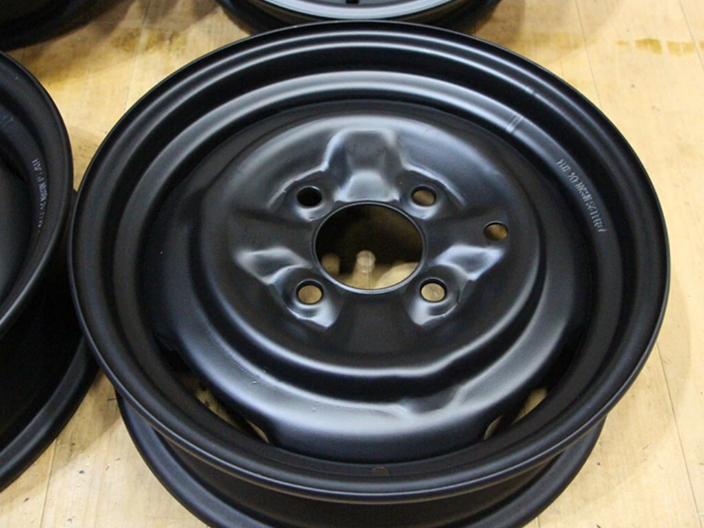 JDM C91 old car Nissan genuine iron chin 14X4.5J+30 PCD114.3 610 Blueb No Tires - Image 5