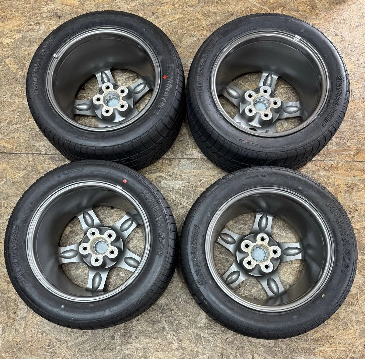 JDM Delivery Nissan Genuine Wheels for Nissan Skyline GTR BNR32 16x8JJ No Tires - Image 6