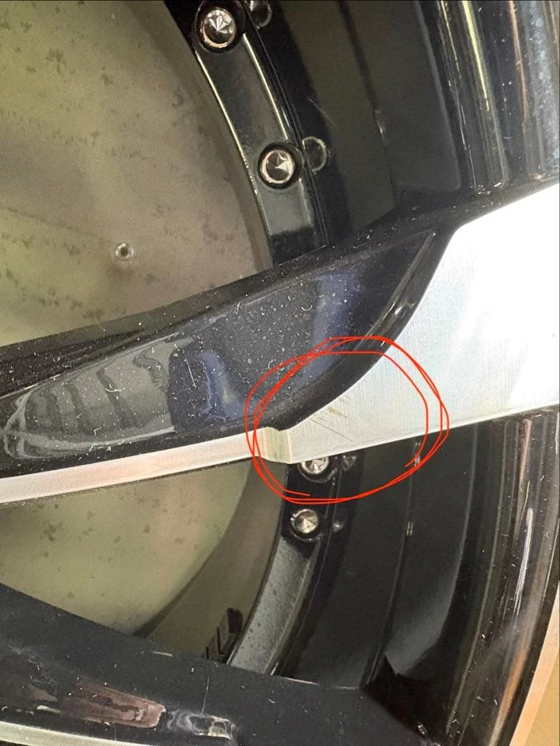 JDM Wald Jaret Jarrett J11C 1/6 22-inch Land Cruiser 300 2Book No Tires - Image 5