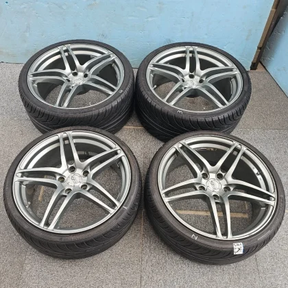 JDM Ultra-lightweight flow-formed AVS Model 5 wheels 18-inch 8J+38 and No Tires