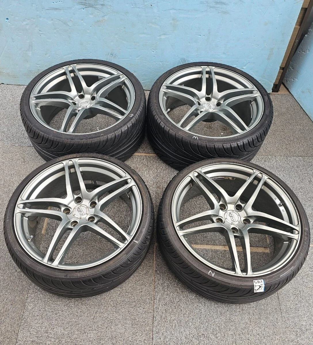 JDM Ultra-lightweight flow-formed AVS Model 5 wheels 18-inch 8J+38 and No Tires