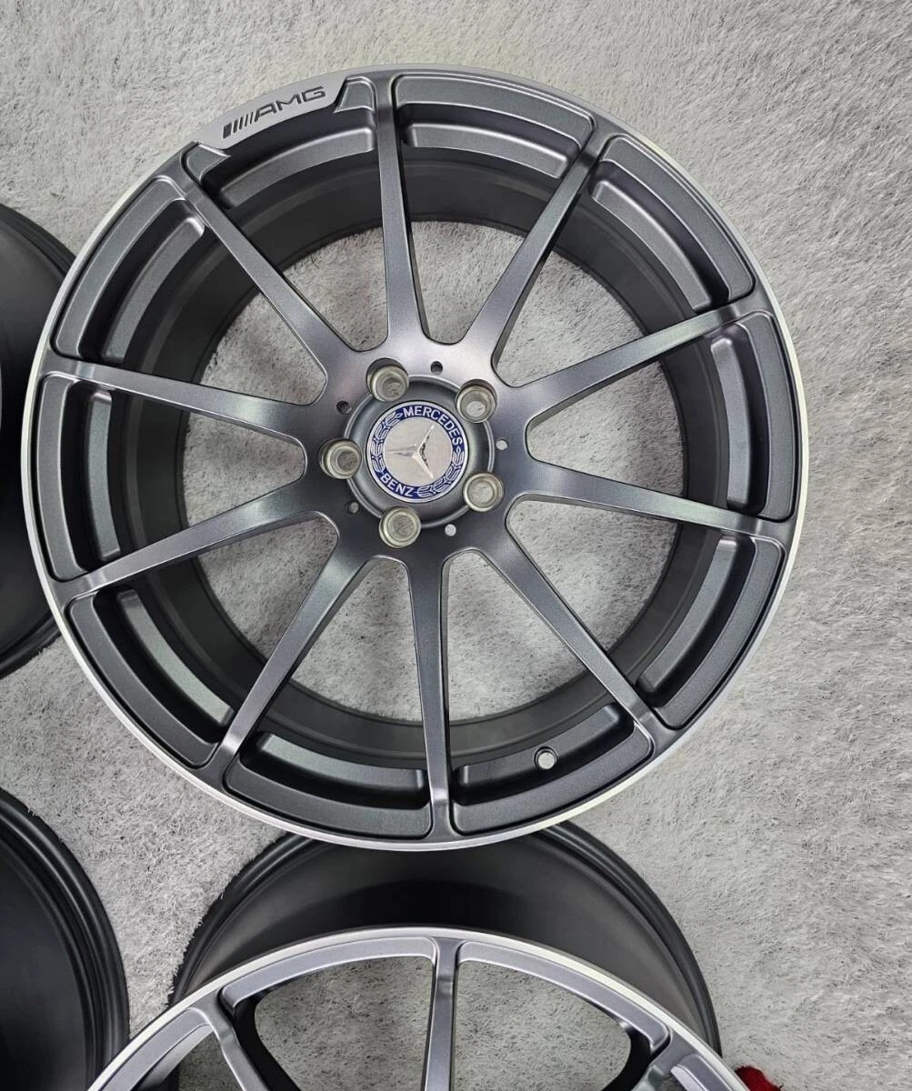 JDM C63 Black series W204 genuine AMG 199J 9.5J PCD112 4-wheel drive M No Tires - Image 3