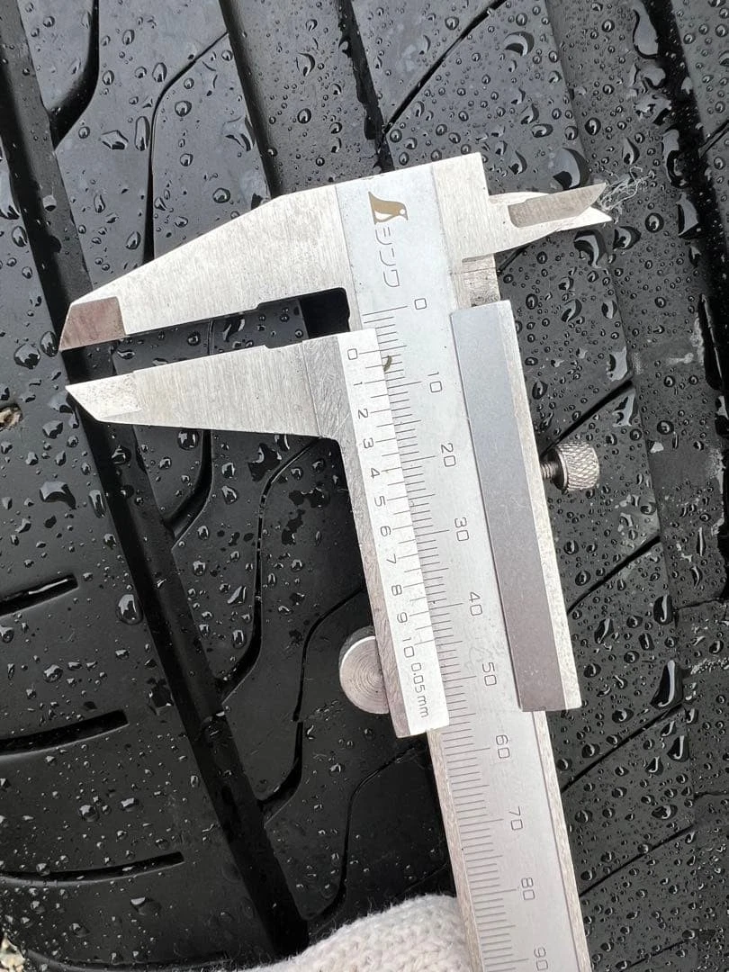 JDM GT-R R35 rear tires 10.5J 4-pack No Tires - Image 9