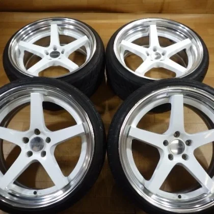 JDM ZENITH 5Line wheels and tires 4Book 5H-114.3 209.5J+39 245/30R20 1 No Tires