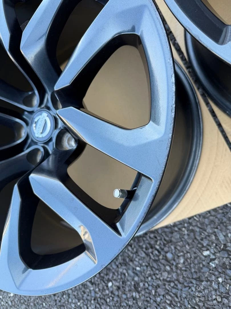 JDM Z34 18Dark Gray 5-Spoke Wheels No Tires - Image 3