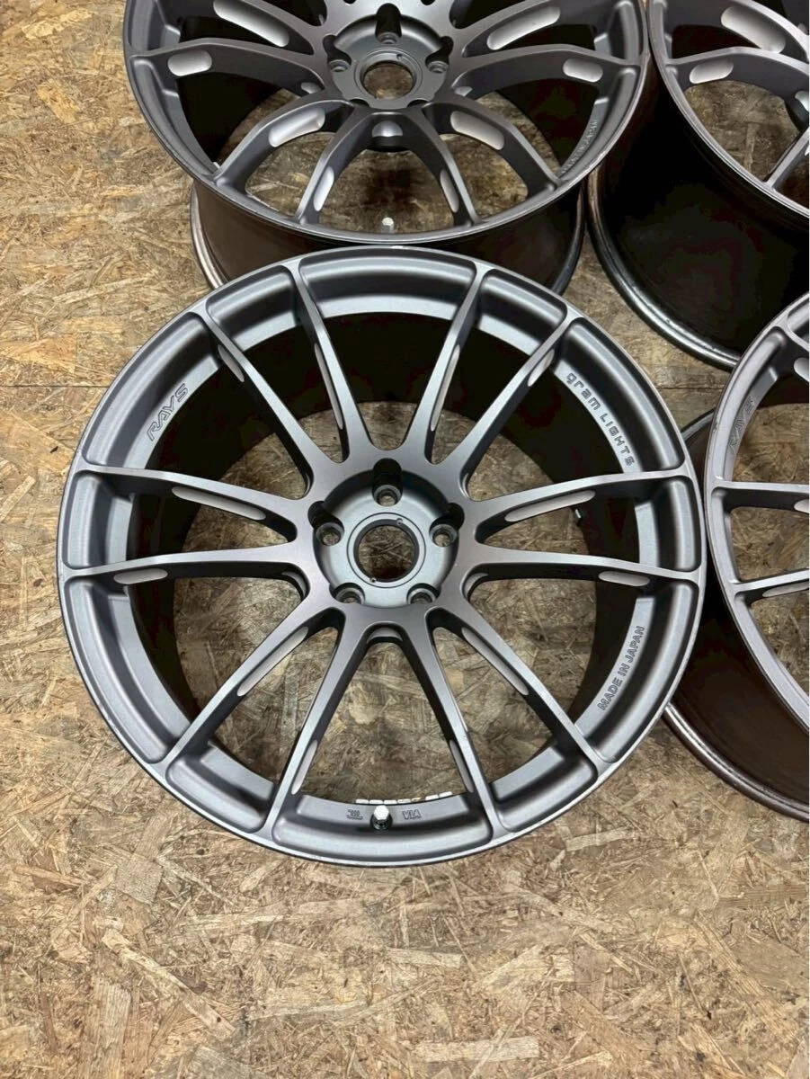 JDM Rare RAYS Gravillage ITS 57 Extreme 199.5J+12 9.5J+43 PCD114.3 5-h No Tires - Image 2