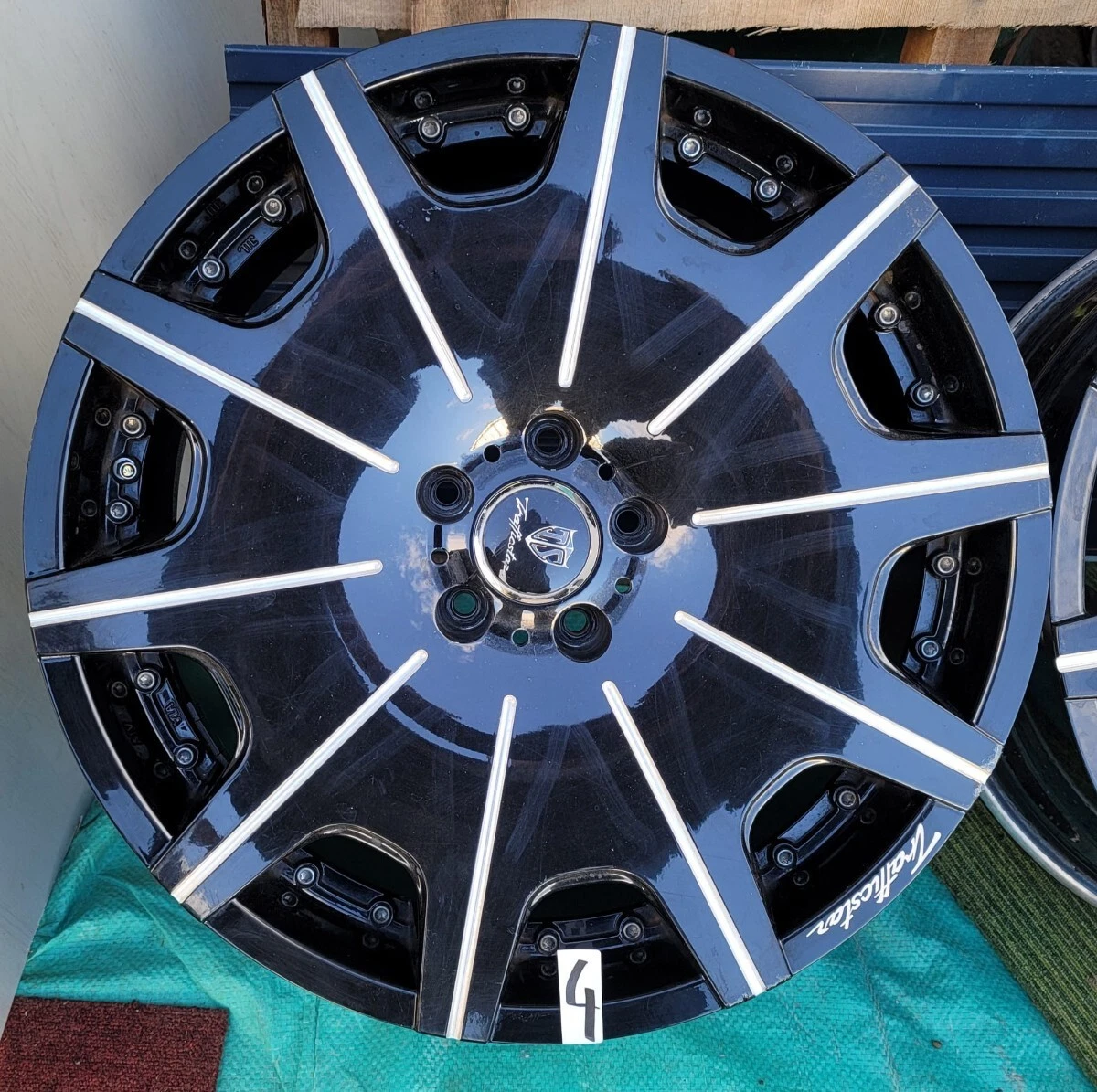 JDM Superb Trafficstar Traffic Star Wheels 20-inch 8.5J +35 PCD114.3 5 No Tires - Image 5