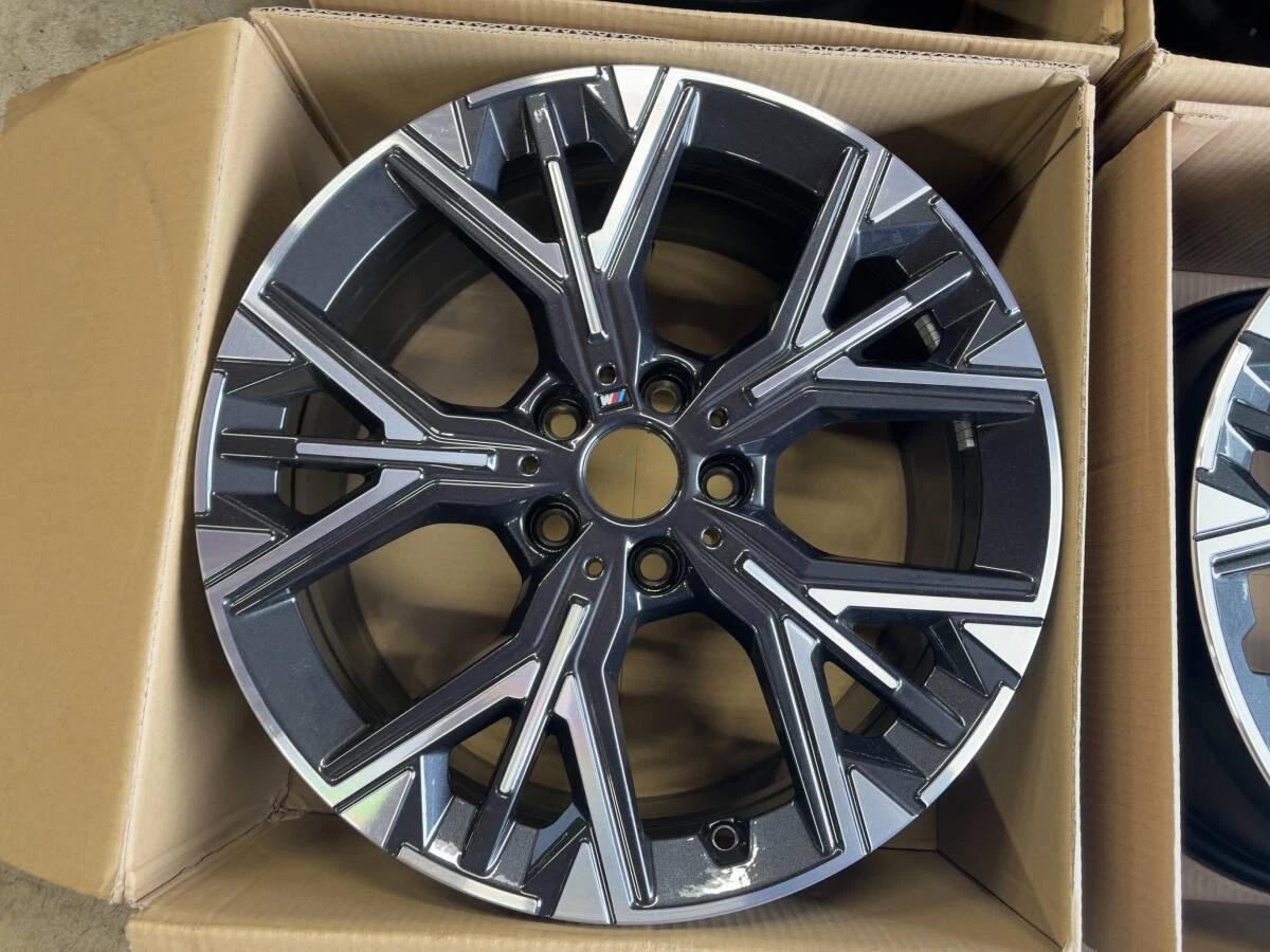 JDM BMW F70 1series Genuine Msports New Car 18-inch 4-Book No Tires - Image 2