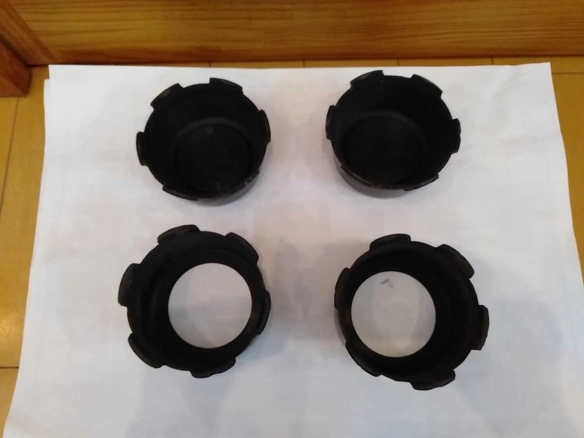 JDM Genuine Hub Caps and Center Caps for Datsun Truck D21 4WD Datsun T No Tires - Image 4