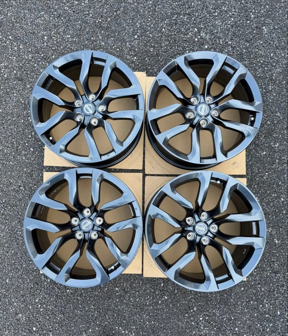 JDM Z34 18Dark Gray 5-Spoke Wheels No Tires