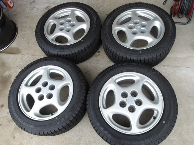 JDM Winter Ready: Studless Tires with Detents DUNLOP Winter Maxx 03 fo No Tires