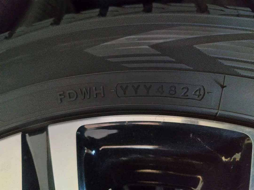 JDM Fukuoka Prefecture Lexus LX 21-inch set of 2024 tires No Tires - Image 9